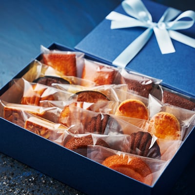 CHOCOLATERIE TOKI 焼菓子16個詰合せ