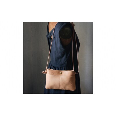 【minca】栃木レザーのサコッシュ/タン(生成)