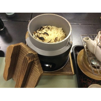 【期間限定】岩手県産 天然松茸 約400g 北三陸 国産