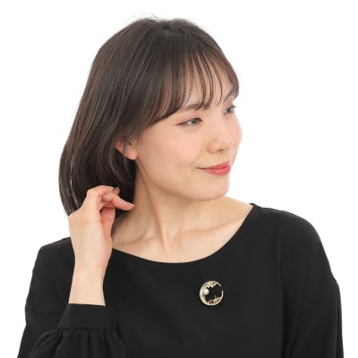 老舗の真珠専門店・アコヤ真珠ブローチ SV925(金色) 8.0～8.5ミリ