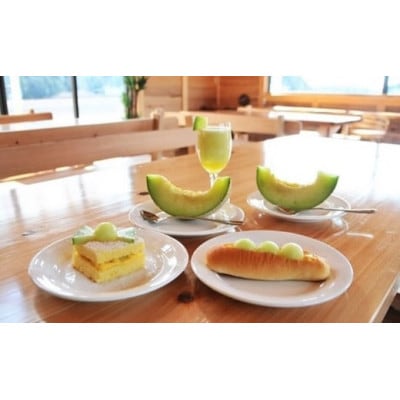 川口農園の南張メロン 1個 伊勢志摩サミット提供食材 品種はマスクメロンです 令和7年10月順次発送