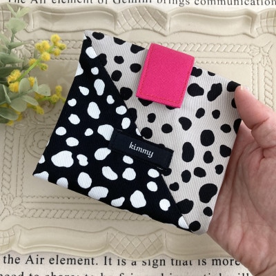 エコパックティッシュから詰め替えて使う・ティッシュケース