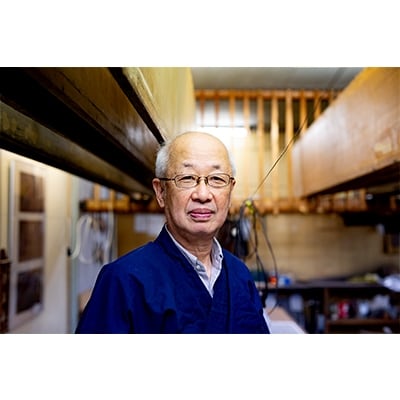 【江戸小紋 石塚染工】手染め形梅浴衣 反物  むじな菊(紺瑠璃色)