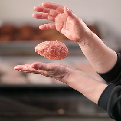 黒毛和牛100%手ごねハンバーグデミソース入り　150g×7個