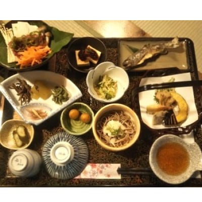 合掌造り民宿「かんじゃ」 1泊2食付　2名様宿泊券　自家製米「コシヒカリ」土産付