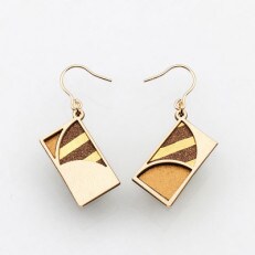 金箔/紙の耳飾り 『栞(shiori)』 beige gold 14kgf金属ピアス