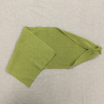 職人が1枚ずつ手作業で編み立てたネップ入りカシミヤ100%ミニマフラー(グリーン)