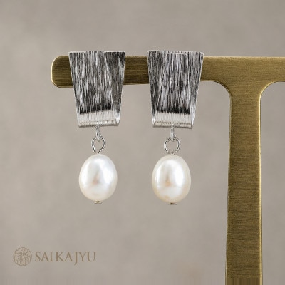 淡水パールピアス「永遠」シルバー