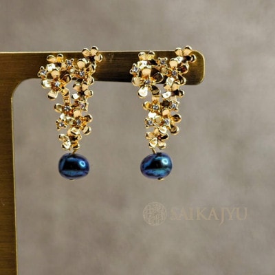 淡水パールイヤリング「花束」ゴールド