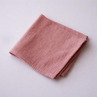 植木屋のまち川口の木で染めた「言ノ葉タオル 枇杷(ビワ)」