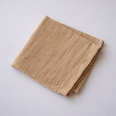 植木屋のまち川口の木で染めた「言ノ葉タオル 山桃(ヤマモモ)」