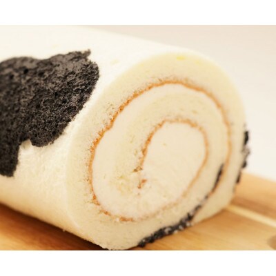 うし君　みるくロールケーキ