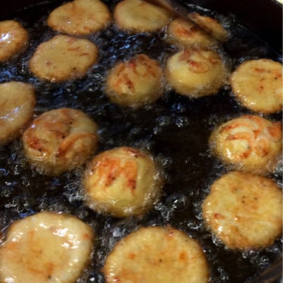 大漁!えび娘　桜えびだけ大漁に　香ばしい香りとふんわり食感が愛される贅沢な練り物
