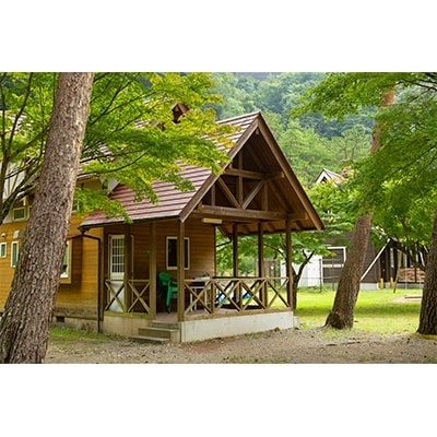 下北山スポーツ公園キャンプ場 C型コテージ1泊宿泊券(ロフトタイプ5名用)