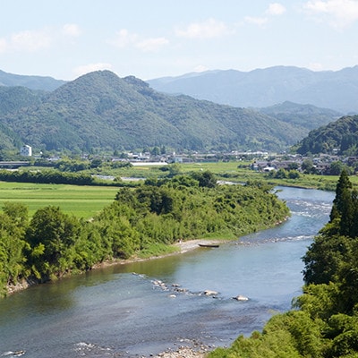 【毎月定期便】「金しろ・銀しろ」 本格米焼酎 2本セット 【白岳伝承蔵】(人吉市)全3回