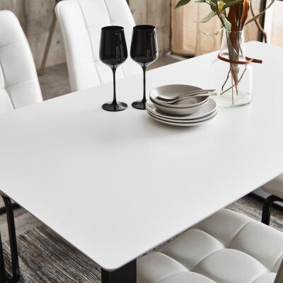 高耐久のダイニングセット　テーメラ　横幅150cmのテーブルにチェア4脚付き　ホワイト