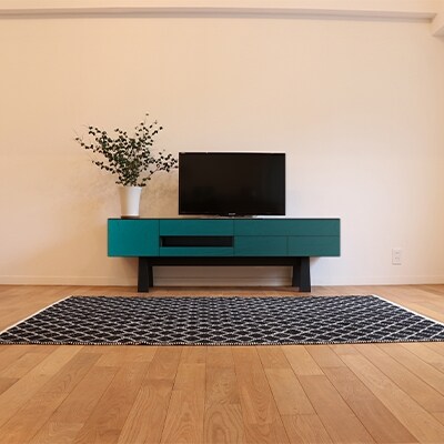 主張を抑え、空間に凛と佇むデザイン【Division150TVボード 青磁】『境木工』