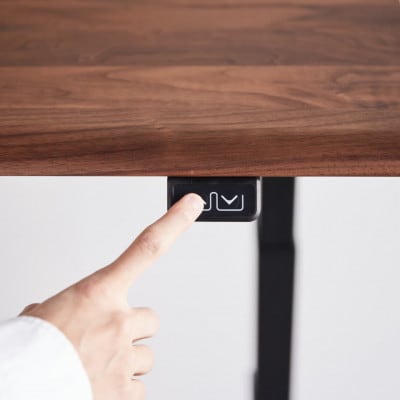【電動昇降デスク】ワアクスタンディングデスク　ウォールナット　無垢 120×70cm　※配線トレー有