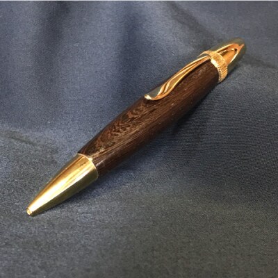 木製ボールペン(ウェンジ材・黒杢)パトリオット・ゴールド金具(大牟田市)