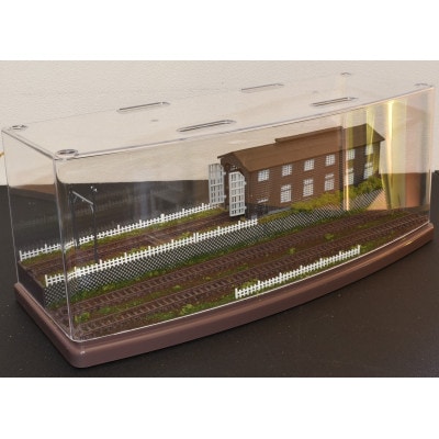 Nゲージ専用展示台 鉄道模型用 木造電車庫 ケース付きA【ひな壇