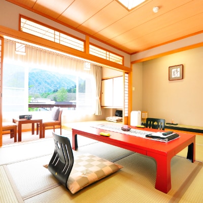 奥日光湯元温泉　湯元板屋の1泊2食宿泊券(和室2名)