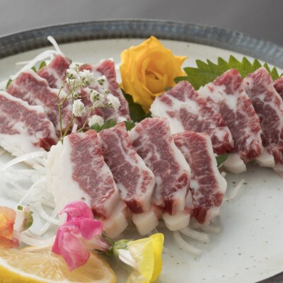 【毎月定期便】【熊本　と畜】霜降り馬刺し　スライス　200g(宇土市)全3回