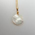 25ミリ!「華」のペンダント　白蝶貝