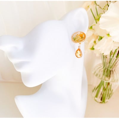 サージカルステンレス金属アレルギー対応ピアス「メラスフェルラとレースフラワーのピアス」