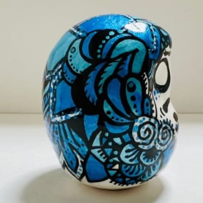 世界にひとつだけの手づくりだるま(縦約5cm×横約4cm)