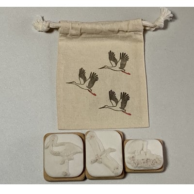 【さとふる限定】コウノトリの消しゴムはんこ3個&ミニ巾着1袋