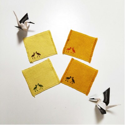 コウノトリ舞う渡良瀬遊水地の「ヨシ染め」タオルハンカチ&コースターセット(色おまかせ)