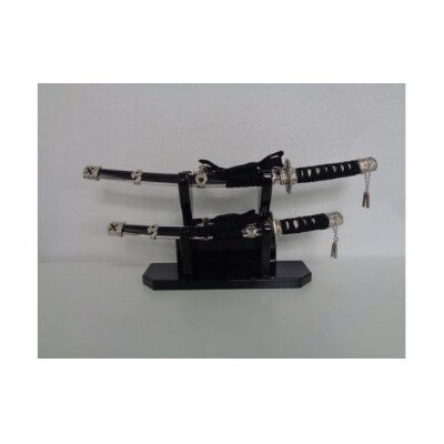 創業80余年 森泉人形の太刀二本飾り 黒