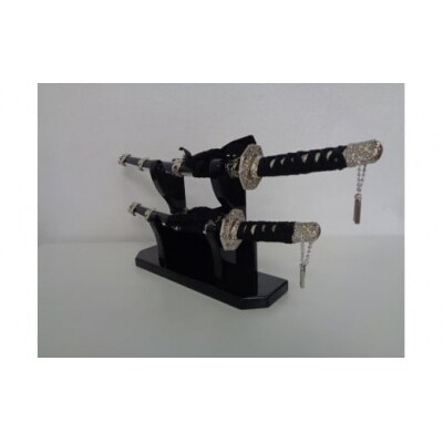 創業80余年 森泉人形の太刀二本飾り 黒