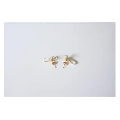 水引musubi耳飾り　白　ピアス