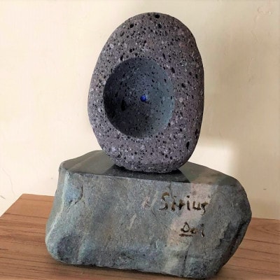 隕石と風水で宇宙の奇跡を！金運アップの秘訣を解き明かす - 美