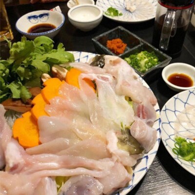 ふぐ鍋セット　国産活けとらふぐてっさ・てっちりセット約2～3人前　ヒレ付き【配送不可エリア注意】