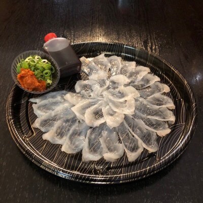 【冷蔵】国産活けとらふぐてっさ・ひれセット　約2～3人前　ヒレ酒も楽しめます!【配送不可エリア注意】