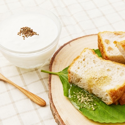 ≪3種:油・実・粉≫　国産えごま詰合せセット　「搾りたて」一番搾りのエクストラバージンオイル　大阪産