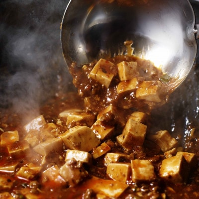 本格四川中華!!　喜神菜館の陳麻婆豆腐　満足サイズ10食入り(250g×10袋)《冷凍》