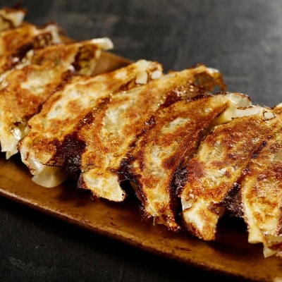 喜神菜館名物　水晶焼き餃子　96個入り(12個入×8袋)《冷凍》