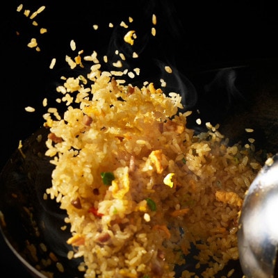 喜神菜館　鉄鍋直火中華　五目炒飯　8食入り(2食入×4袋)