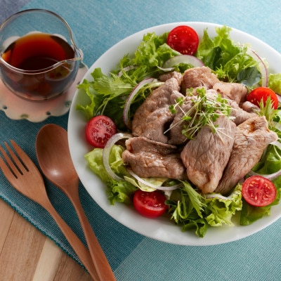 くまもと黒毛和牛しゃぶしゃぶセット(お肉ソムリエ開発橙ポン酢付)(産山村)