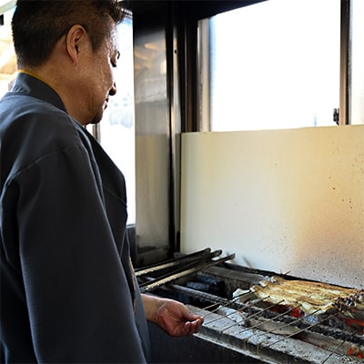 【毎月定期便】三河一色産備長炭手焼き　昭和9年創業魚しげこだわりのうなぎ 蒲焼・白焼　各1尾　全3回