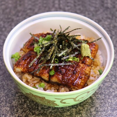 【毎月定期便】三河一色産 備長炭手焼き 魚しげのこだわりのうなぎ 蒲焼 2切れ×3パック全12回