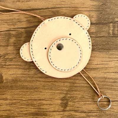 《本革×手縫い》くまさんのお顔型レザーキーポーチ/お名前の刻印できます!