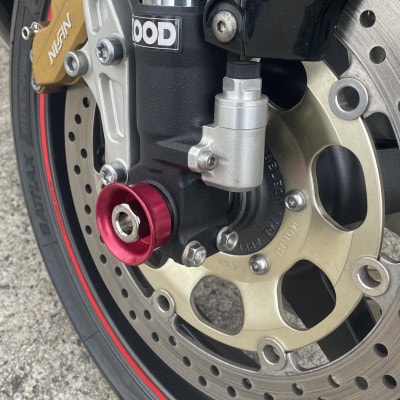 【KOOD】スズキ 05～11年　GSX-R1000　用 WSフロントクロモリアクスルボルト レッド