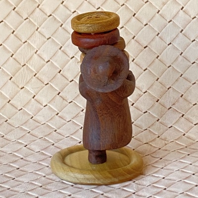 【cotree】ボタンを運ぶ小人～ステッチベアの物語を支える職人～