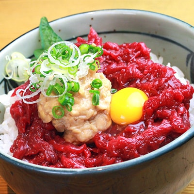 鮮馬刺し桜ユッケ10食セット(益城町)