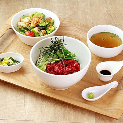 鮮馬刺し桜ユッケ10食セット(益城町)