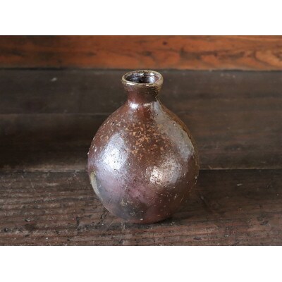 備前焼 酒器セット・徳利とぐい呑み2個(一点もの)